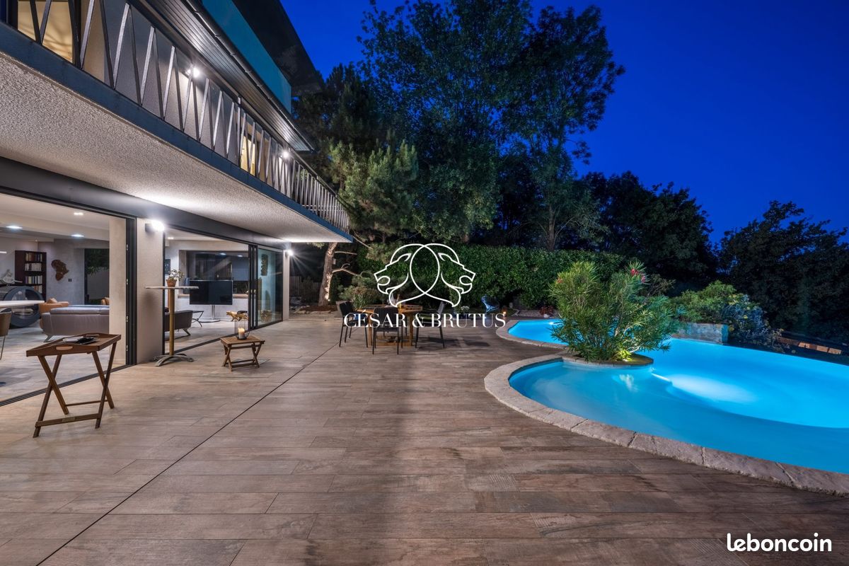 Maison 5 pièces 160 m² · à Neyron · 160 m² · 780 000 €