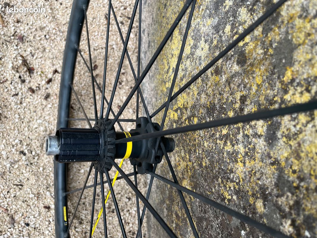 Roue Mavic Ksyrium Equipe - Équipements vélos