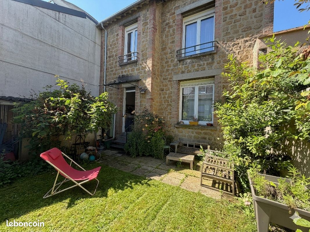 Maison 6 pièces 100 m² · à Charleville-Mézières · 100 m² · 220 000 €