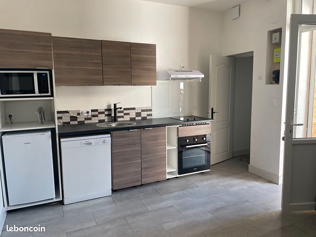 Appartement 1 pièce 41 m² · à Bordeaux · 41 m² · 720 €