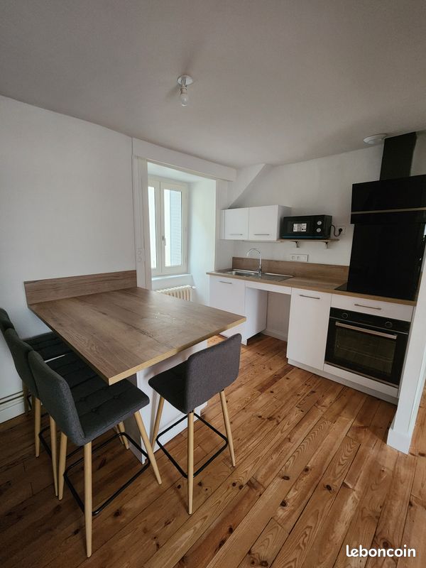 Appartement 3 pièces 60 m² · à Allassac · 60 m² · 700 €/mois