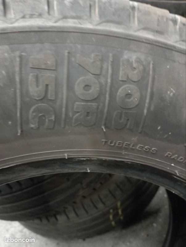 Pneus kleber 215 70 15 C (image 3)