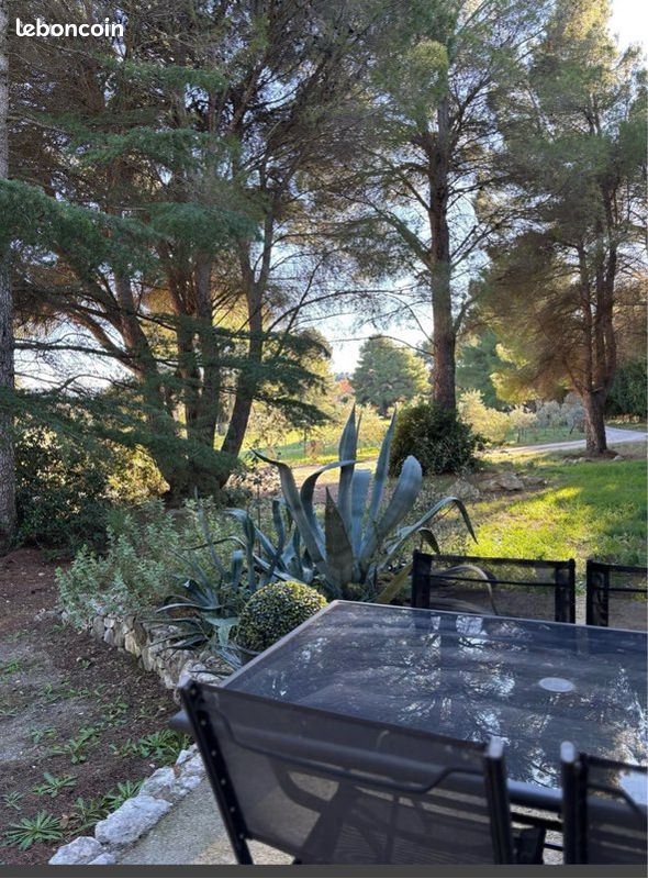 Maison 3 pièces 65 m² · à Fontvieille · 65 m² · 1 150 €/mois