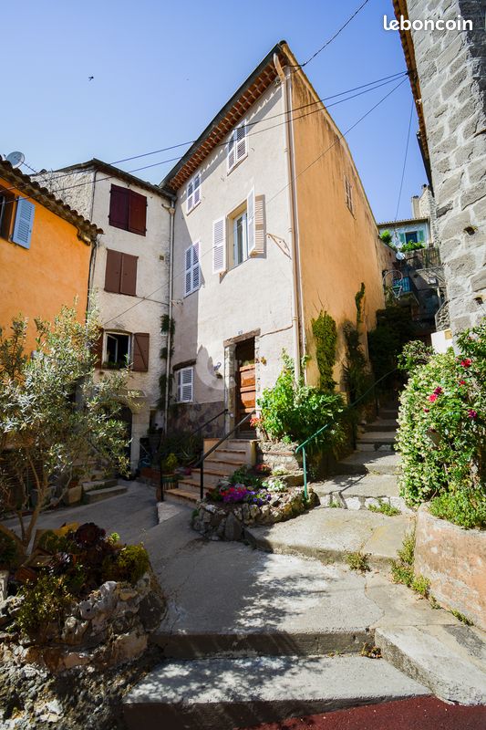Maison 4 pièces 87 m² · à Villeneuve-Loubet · 87 m² · 319 900 €