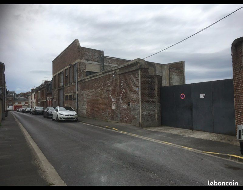 Local commercial 1 pièce 270 m² · à Saint-Quentin · 270 m² · 150 000 €