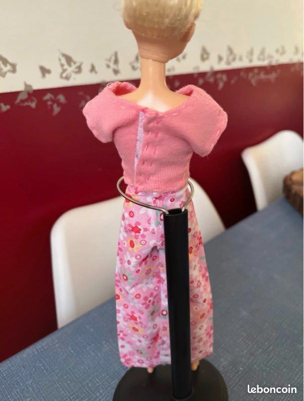 Habit pour poupée mannequin (image 2)