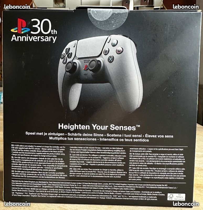 Manette PS5, thème inspiré du 30e anniversaire rétro
