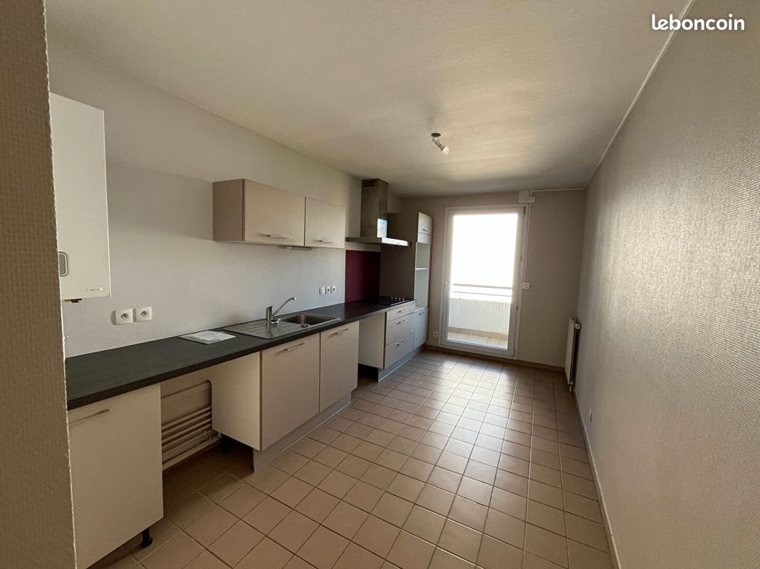 Appartement 4 pièces 89 m² · à Clermont-Ferrand · 89 m² · 1 047 €/mois