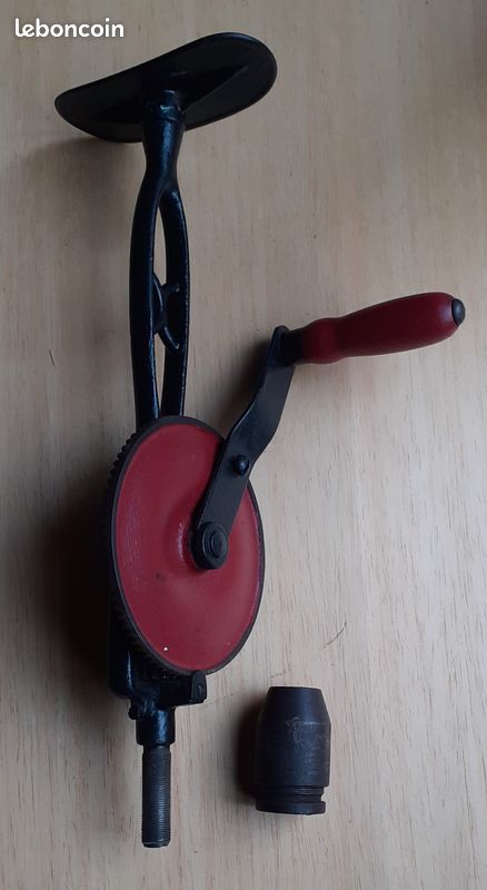 Ancienne chignole manuelle (image 1)