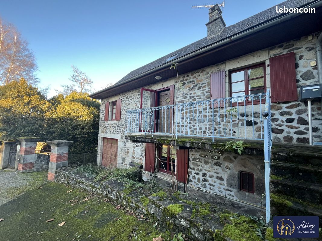 Maison 4 pièces 96 m² · à Saignes · 96 m² · 56 000 €