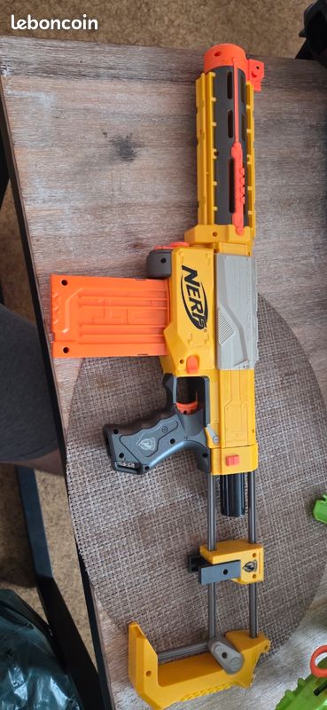 Lot de nerf et accessoires (image 16)