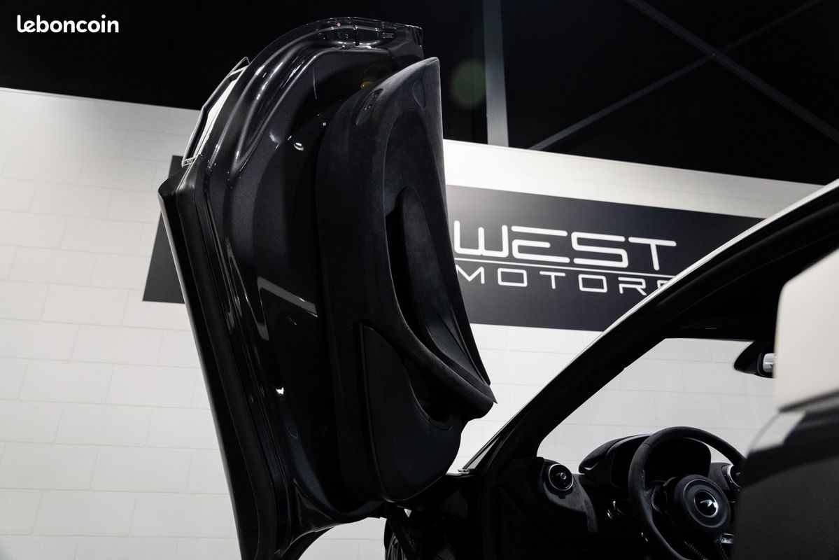MCLAREN 600 LT V8 600 – FRANÇAISE / Baquets Senna / Cam Recul / Arceau / Carbone / Harnais / 1568E/Mois (image 30)