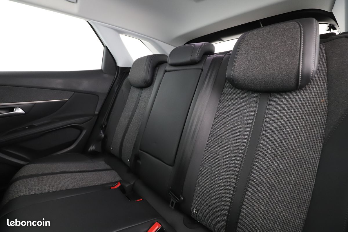 Peugeot 3008 1.5 Blue-HDi Allure 130 ch (image 8)