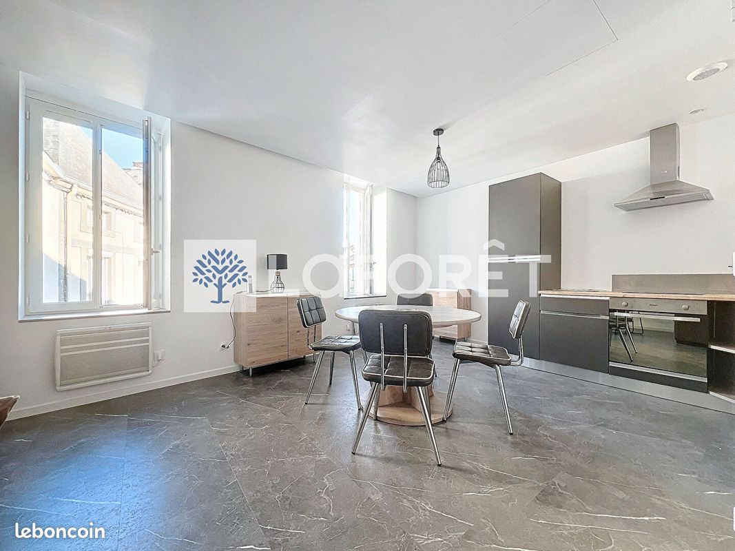 Maison 2 pièces 44 m² · à Moncoutant-sur-Sèvre · 44 m² · 556 €/mois