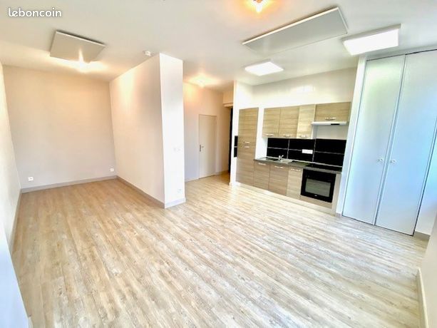 Appartement 1 pièce 31 m² — 1