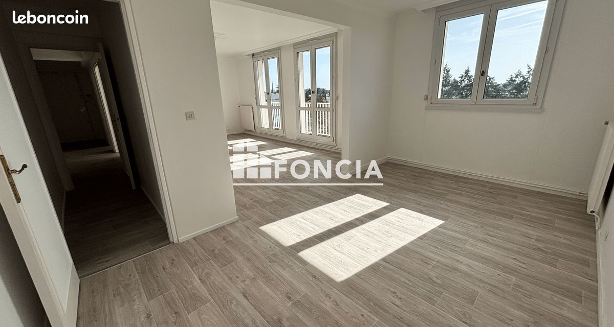 Appartement 4 pièces 105 m² · à Saint-Cyr-sur-Loire · 105 m² · 995 €/mois