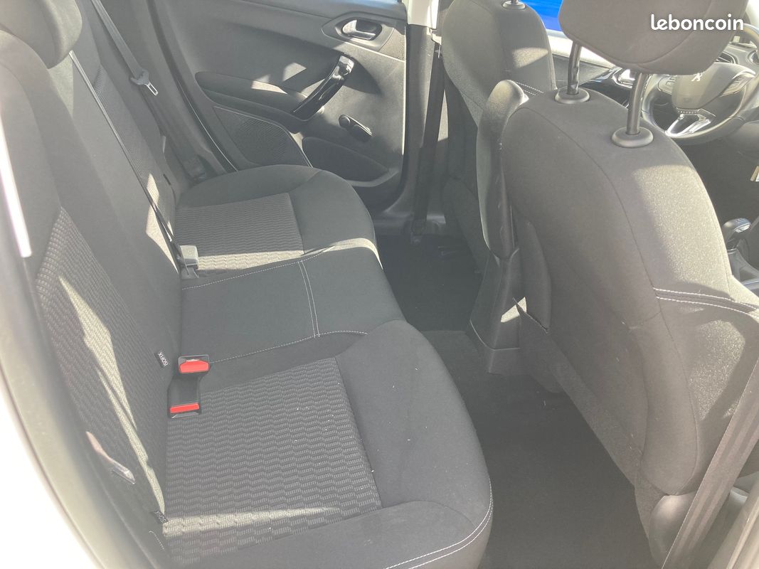 Peugeot 208 1.5 blue hdi 100 cv bvm5 active business (image 5)