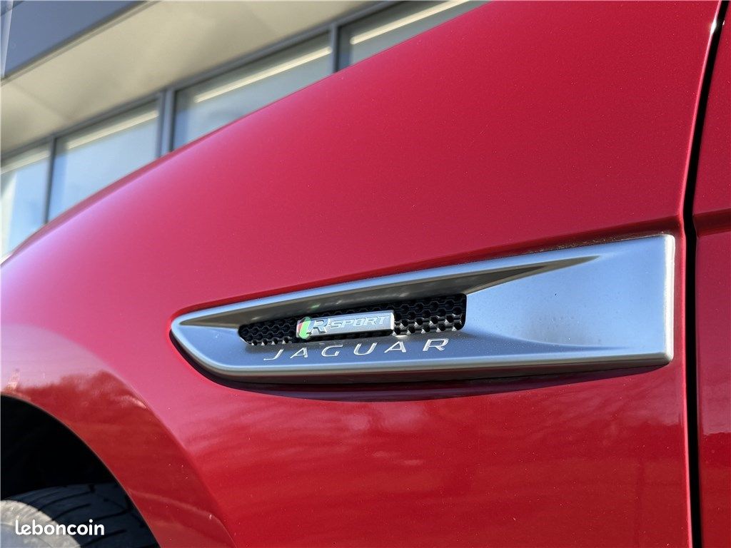 Jaguar F-Pace V6 3.0 D - 300 CH AWD BVA8 R-Sport (image 12)