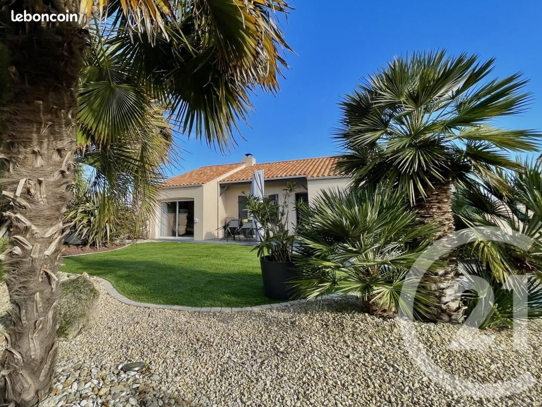Maison 5 pièces 100 m² · à Saint-Révérend · 100 m² · 366 000 €