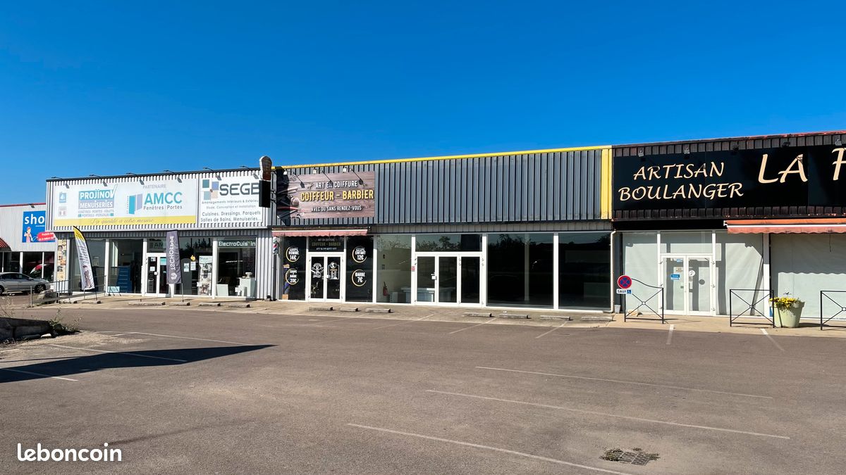 Local commercial 3 pièces 280 m² · à Appoigny · 280 m² · 2 500 €/mois