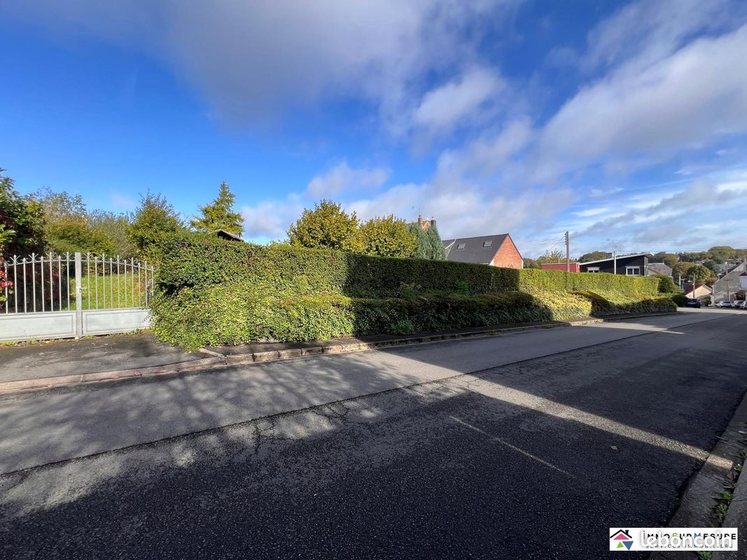 Terrain 1249 m² · à Saint-Pol-sur-Ternoise · 1 249 m² · 66 000 €
