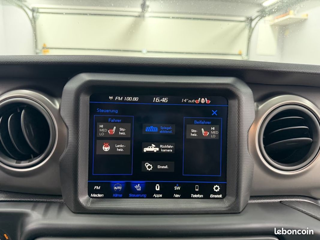 Jeep GLADIATOR Willys Sport 3.6 V6 284 ch BVA8 4x4 – Alpine – Navigation – Freedom Top (image 31)