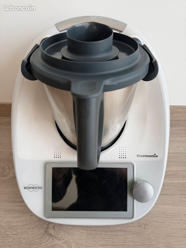 test] Thermomix TM6 : de petits ajouts pour le replacer en tête des robots chauffants, mais de peu