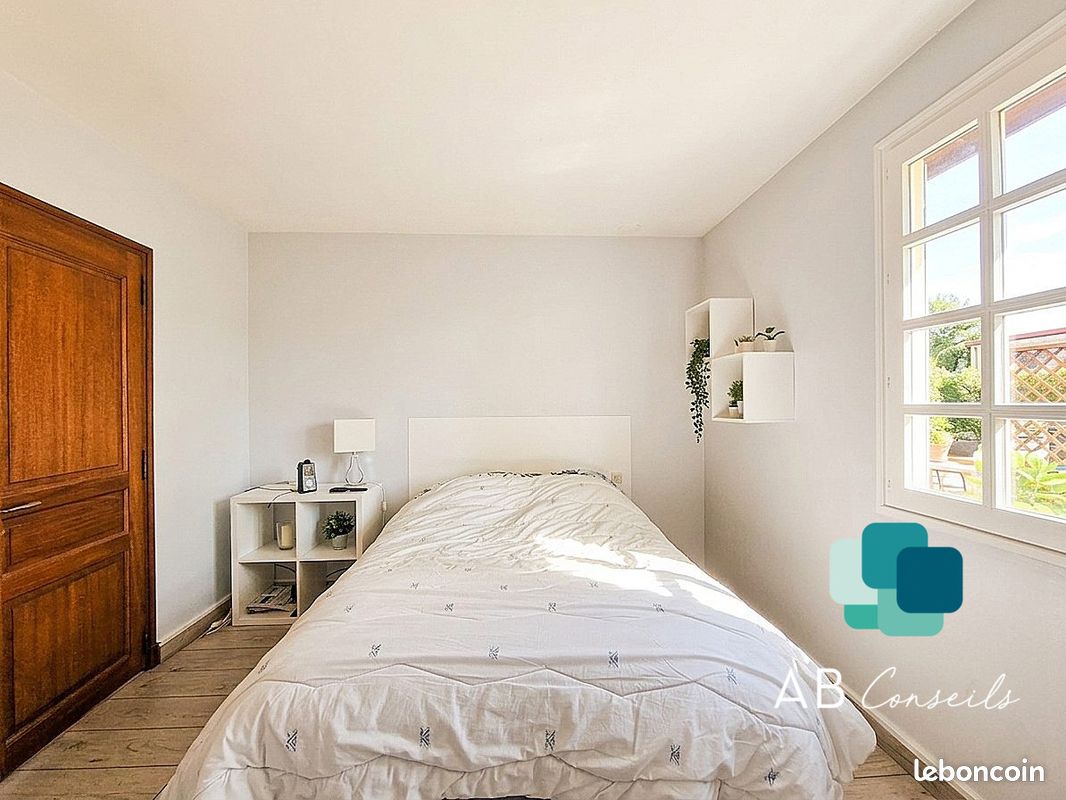 Propriété 6 pièces 208 m² (image 17)