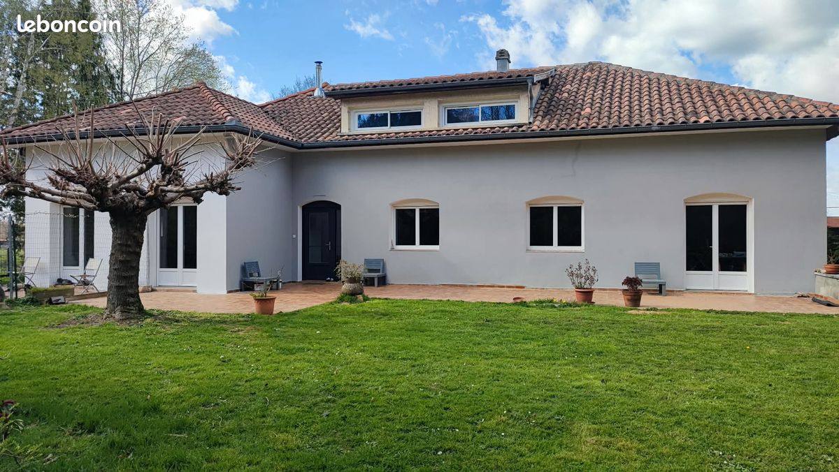 Maison 7 pièces 225 m² · à Cantaous · 225 m² · 275 000 €