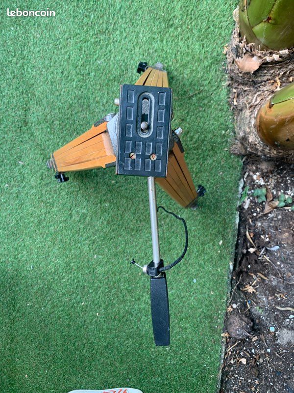 Pied appareil photo bois (image 2)