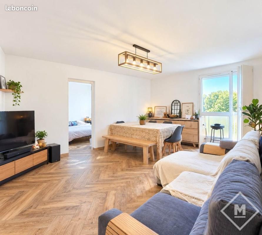 Appartement 6 pièces 122 m² · à Marseille · 122 m² · 299 000 €