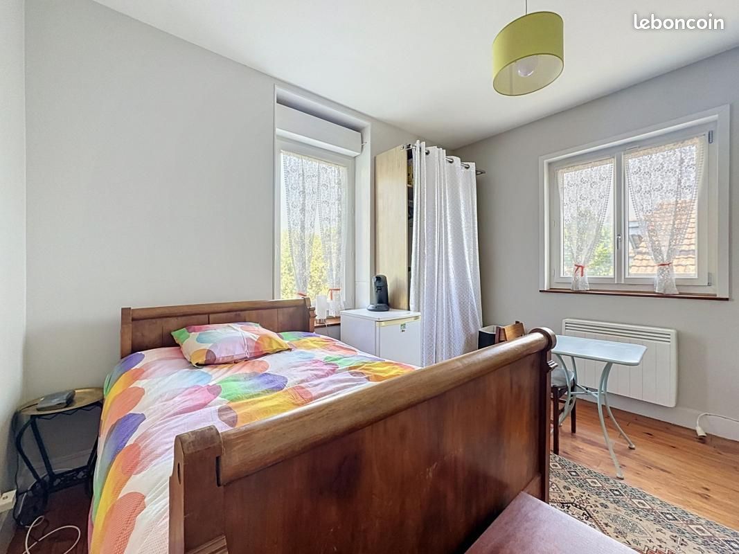 Appartement 2 pièces 45 m² · à Oullins-Pierre-Bénite · 45 m² · 900 €