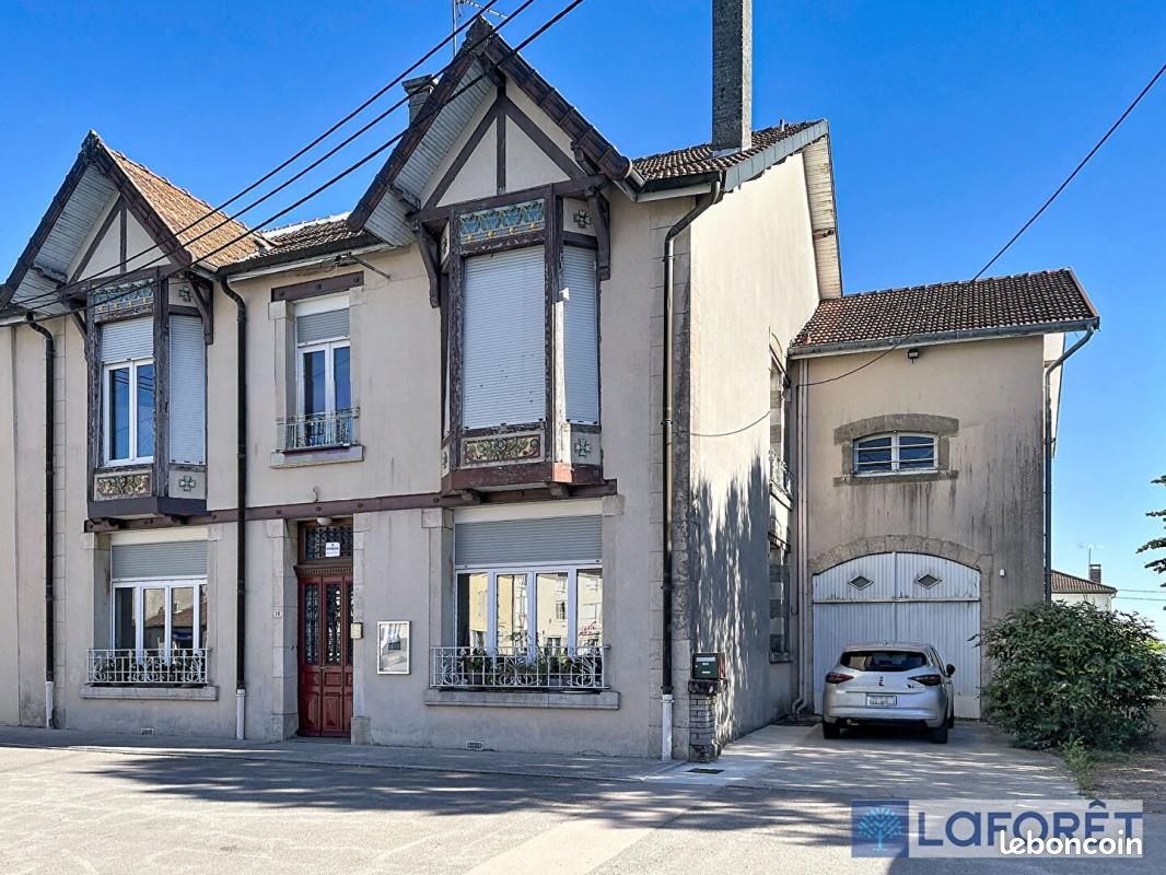 Maison 9 pièces 340 m² · à Val-de-Meuse · 340 m² · 210 000 €