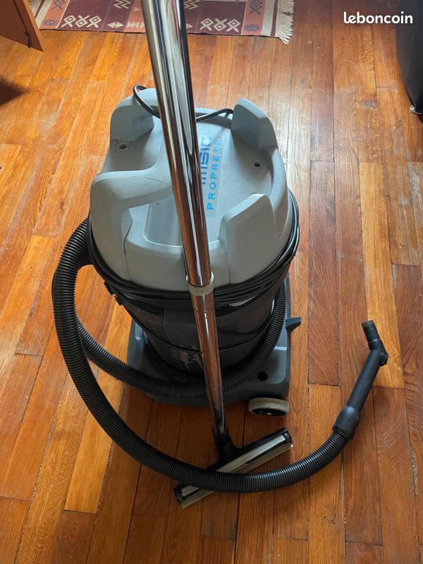 Aspirateur professionnel (image 2)