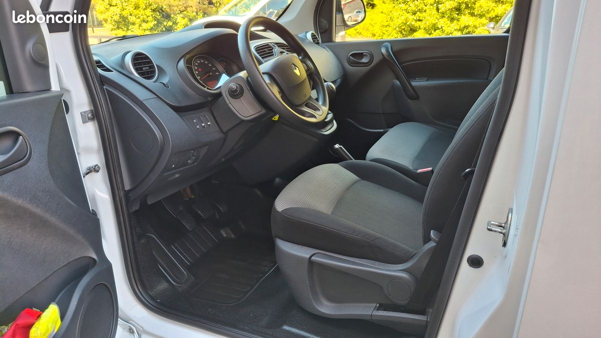 9800HT kangoo blue dci 95 cv rlink ( 3 places , 1ère main ) (image 5)
