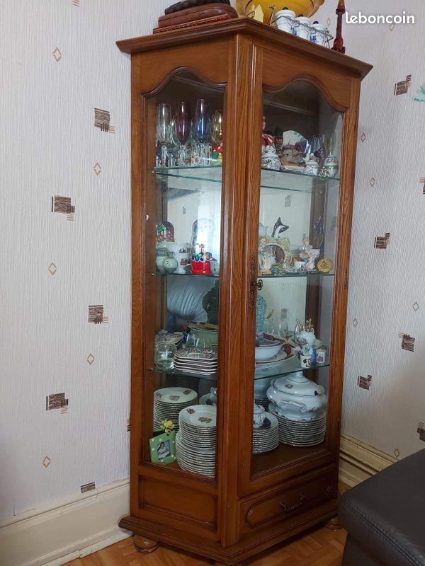 Armoire vitrine (image 1)