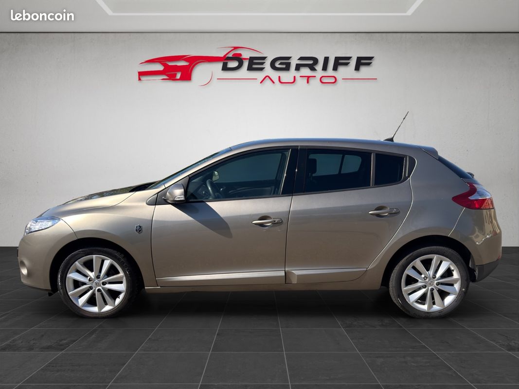 RENAULT MEGANE III BERLINE TCE 130 XV De France Euro 5 (image 5)