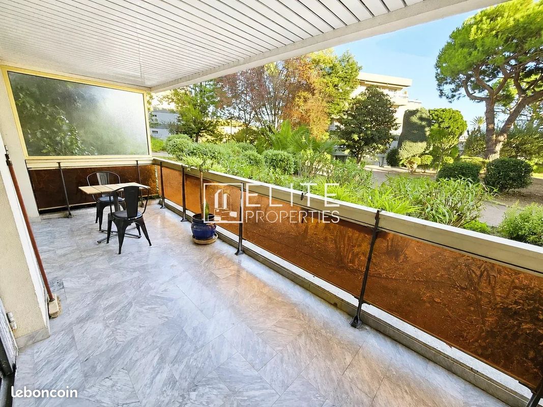 Appartement 2 pièces 67 m² · à Saint-Laurent-du-Var · 67 m² · 299 000 €