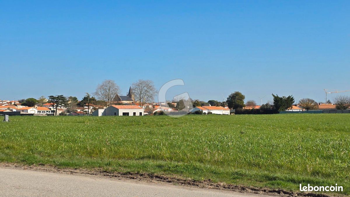 Terrain 504 m² LONGEVILLE SUR MER (image 2)