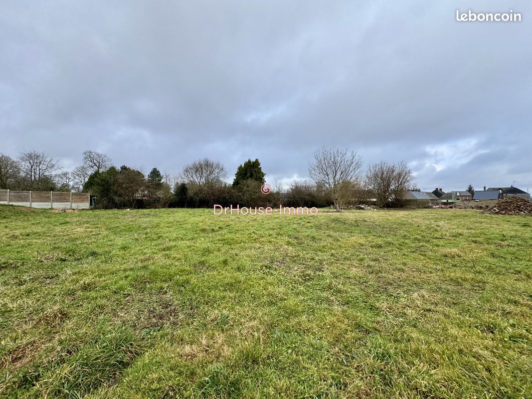 Terrain 2016 m² · à Saint-Nicolas-d'Aliermont · 2 016 m² · 114 000 €