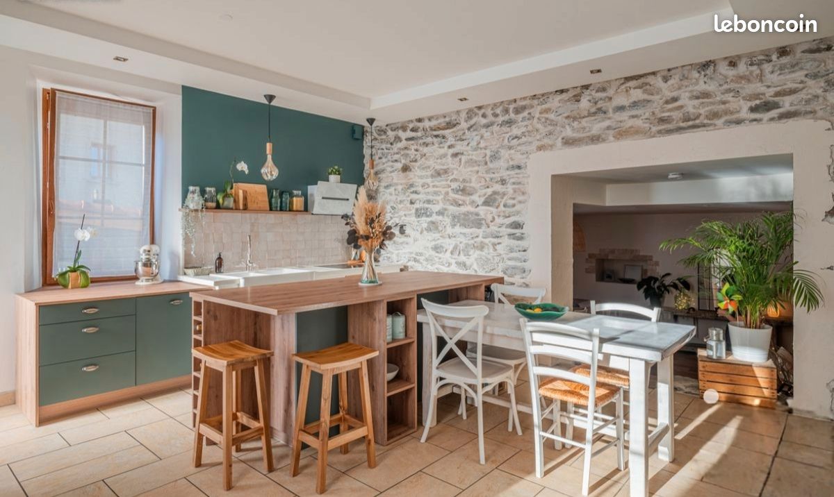 Maison 5 pièces 105 m² · à Notre-Dame-de-Mésage · 105 m² · 269 000 €