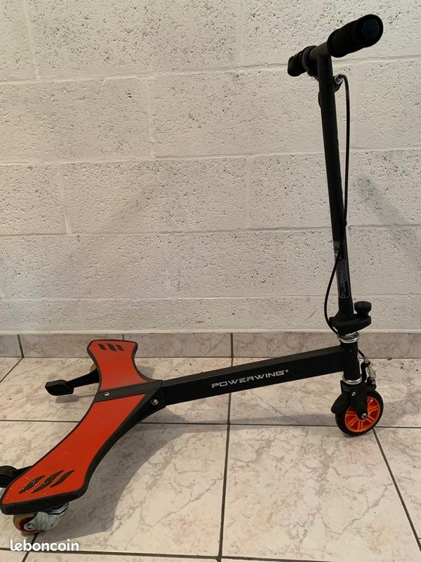 Trottinette à 3 roues (image 1)