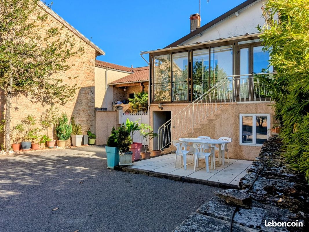 Maison 4 pièces 80 m² · à Igé · 80 m² · 179 900 €