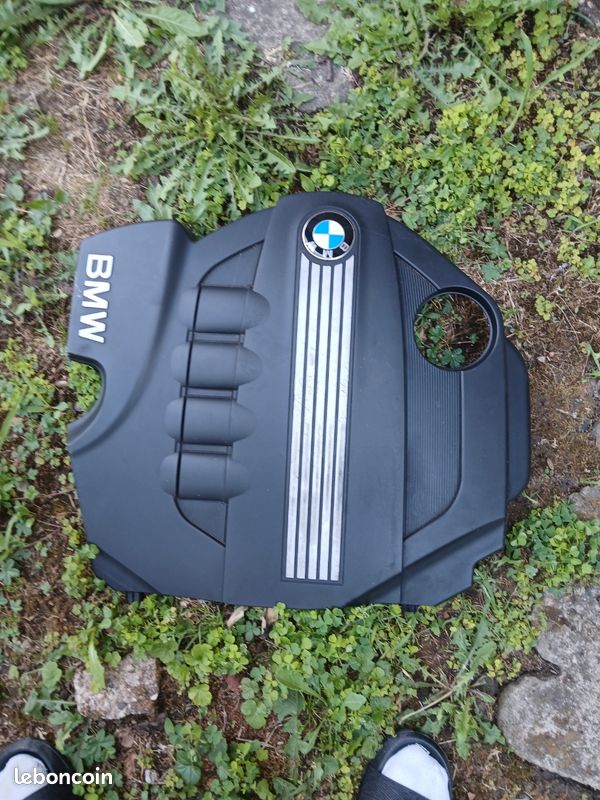Cache moteur bmw e87 (image 1)