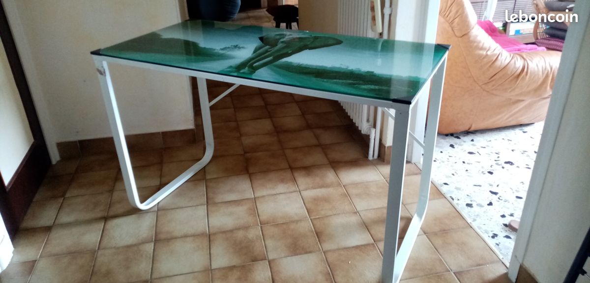 Bureau en verre (image 1)