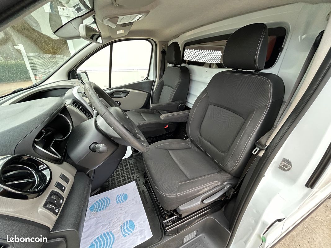 12070 HT – TRAFIC 2 places L1H1 1.6 DCi 125 GRAND CONFORT (image 10)
