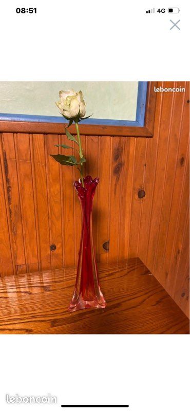 Vase en verre rouge (image 8)