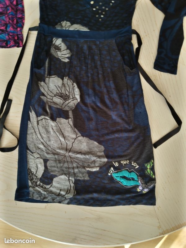 Robe Desigual - Taille S - Multicouleur, Longueur Genou - Occasion Très Bon état