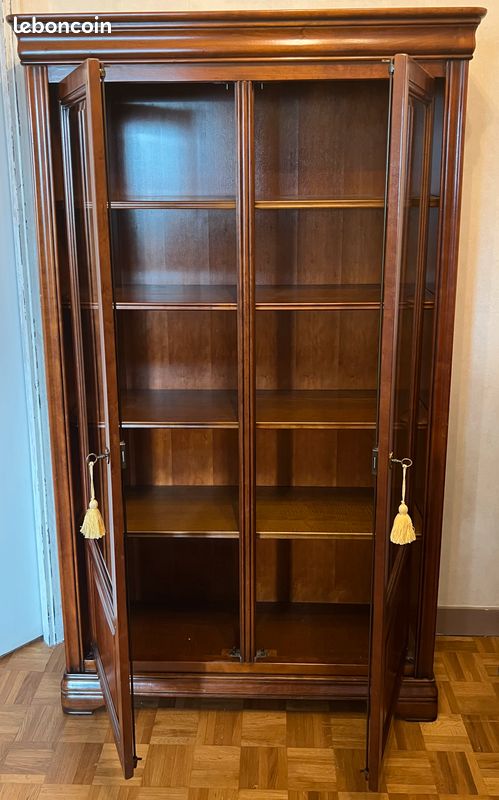 Vitrine en merisier 2 portes (image 2)