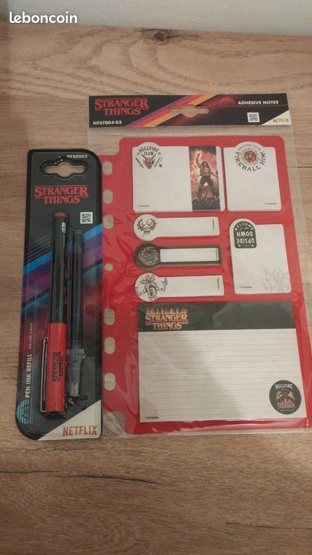 Ensemble stranger things neuf (image 1)